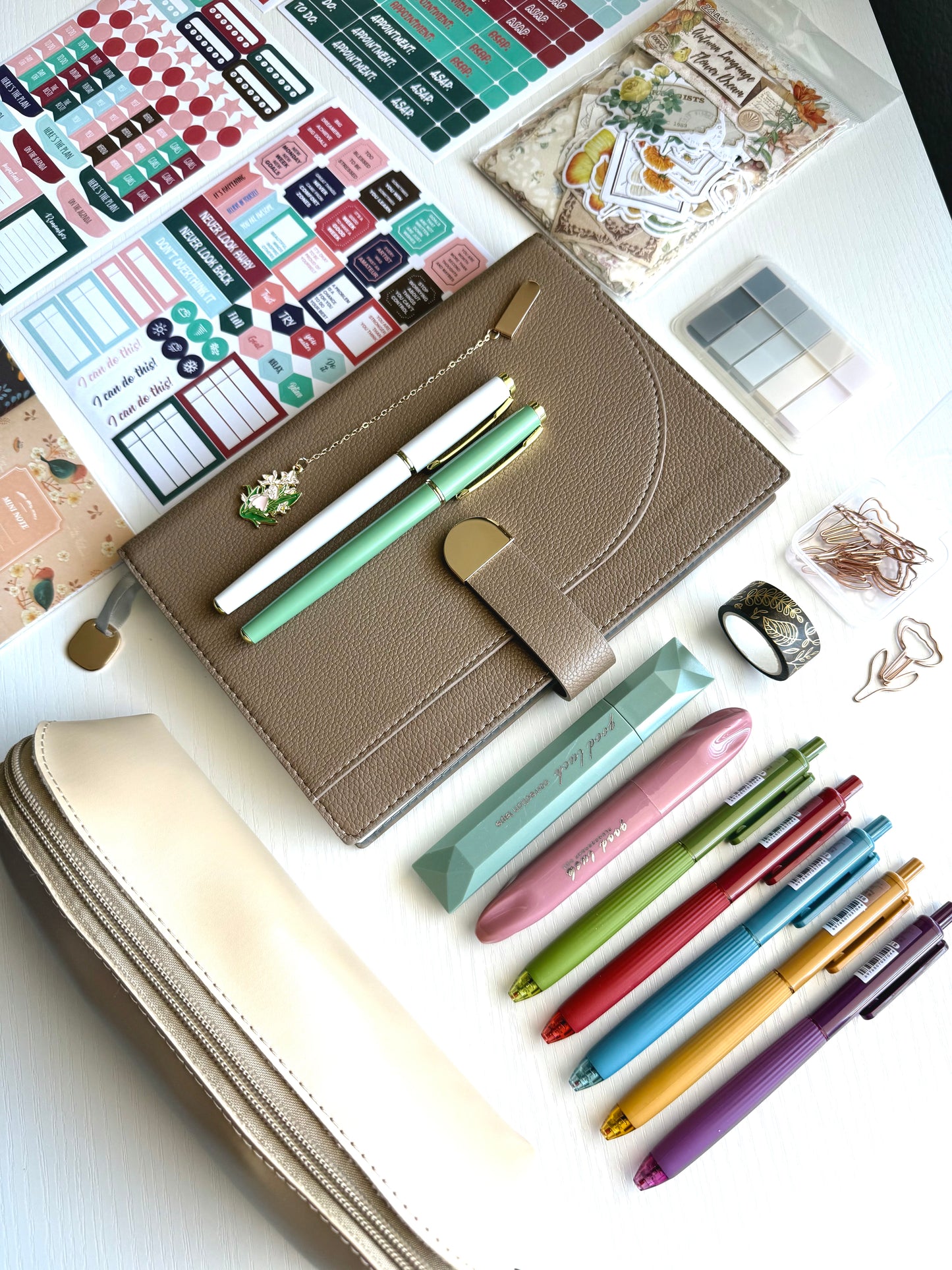 GOLDEN HOUR Stationery Box
